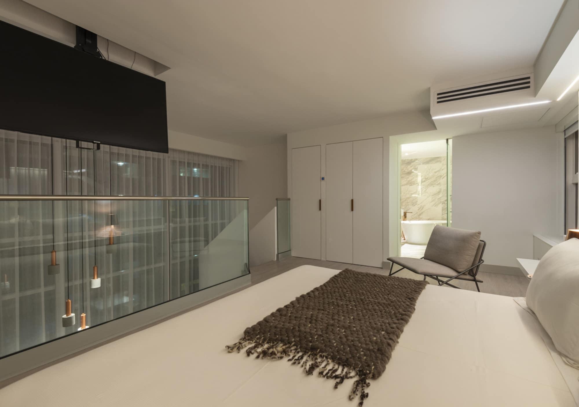 45 By Director Hotel Santiago Exterior photo